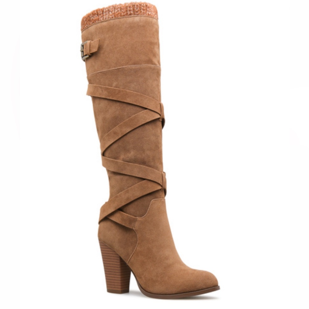 Women’s Size 9.5 Shoedazzle Boots in camel